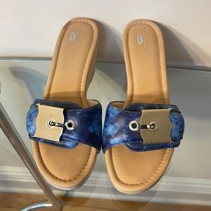 Dr. Scholl's Blue and Tan Sandals